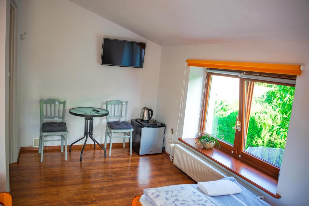 Dom Pod Orzechami Apartamento Nałęczów Exterior foto